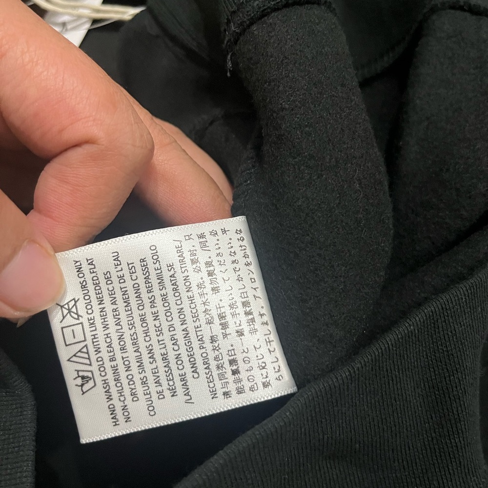 ESSENTIALS Men's Black Logo Hoodie 100% authentic - Picture 5 of 7